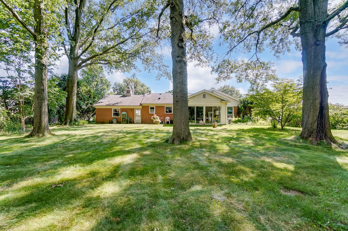 Image for 1308 Brownwood Dr, Bowling Green, OH  43402