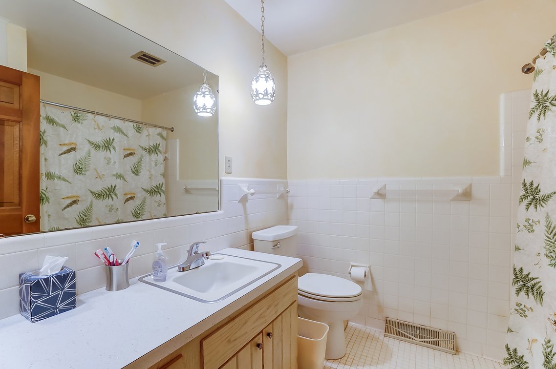 Image for 1308 Brownwood Dr, Bowling Green, OH  43402