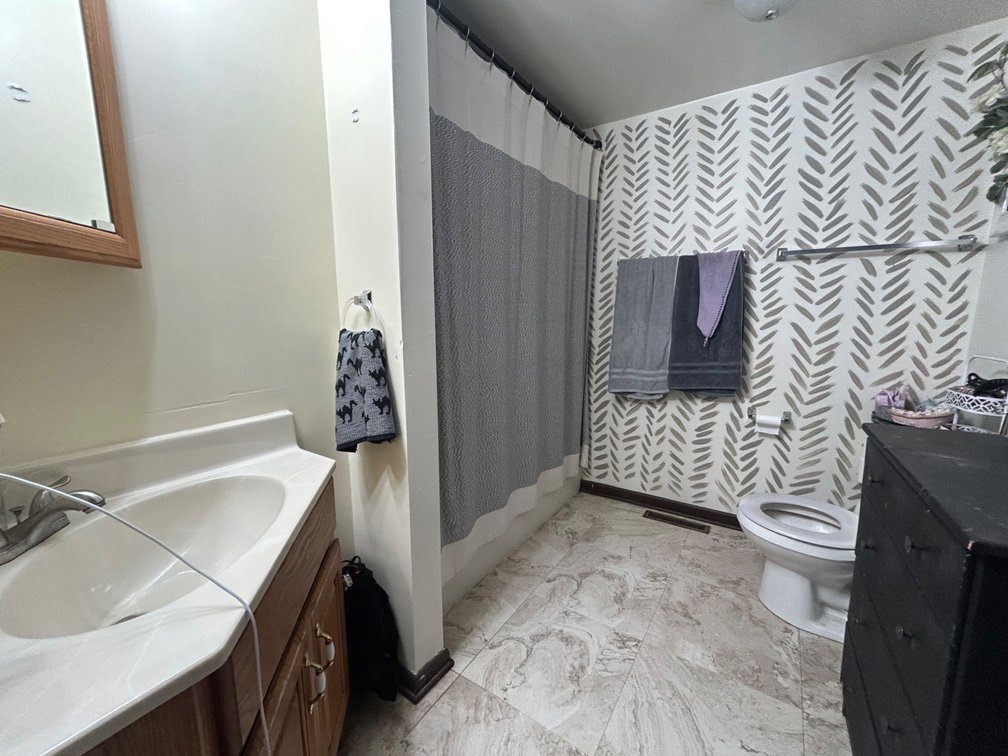 Image for 237 EBERLY AVE, BOWLING GREEN, OH 43402