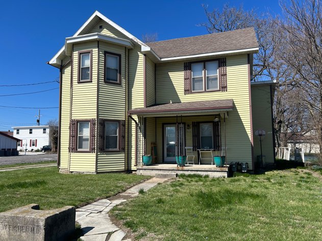 111 & 111 1/2 E MAIN ST, PORTAGE, OH 43451