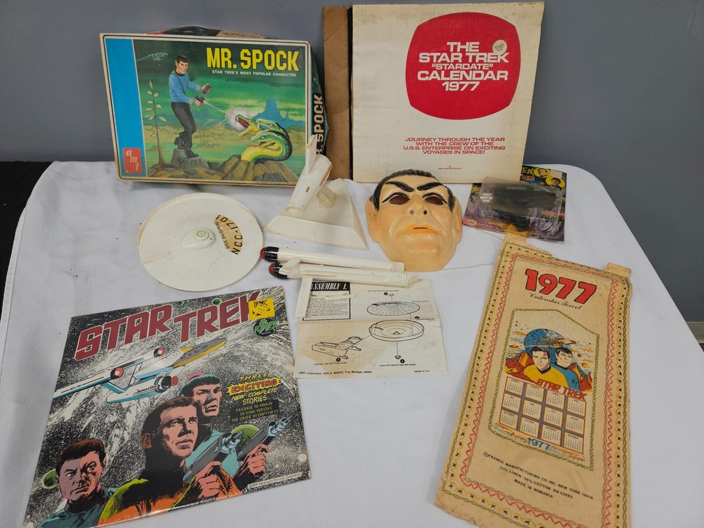 Vintage Star Trek Memorabilia Lot