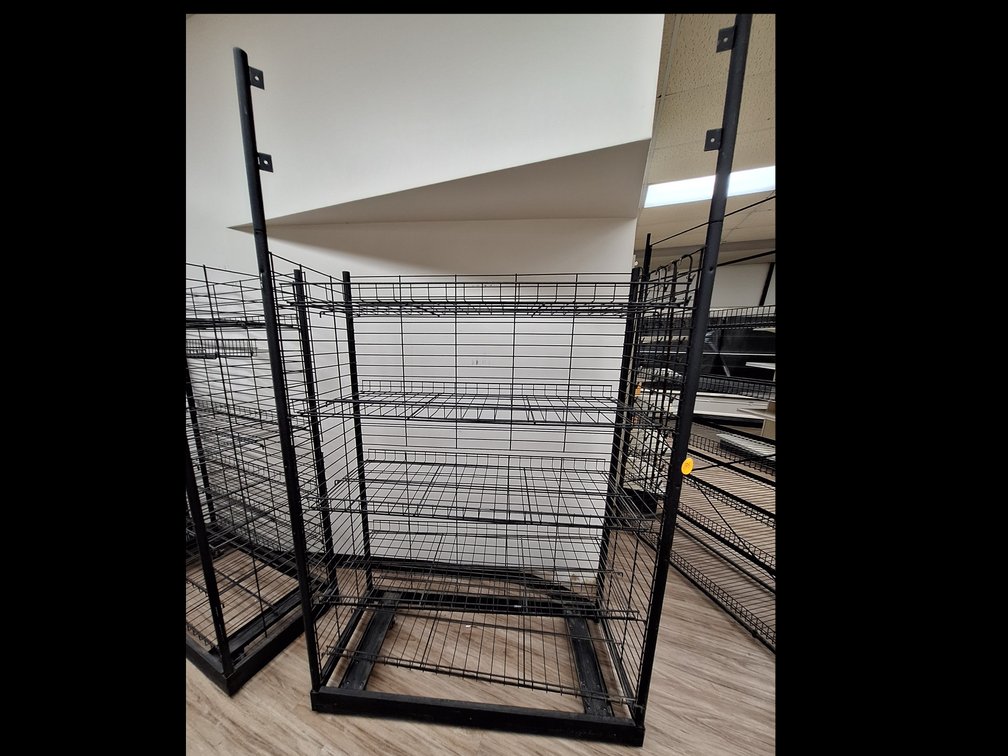 Black Metal Wire Merchandising Display Rack