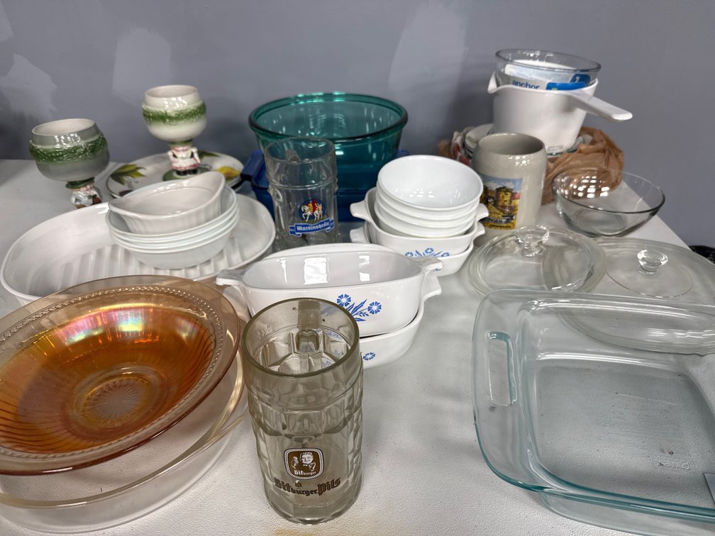 Vintage Glassware, CorningWare & Commemorative Ceramics