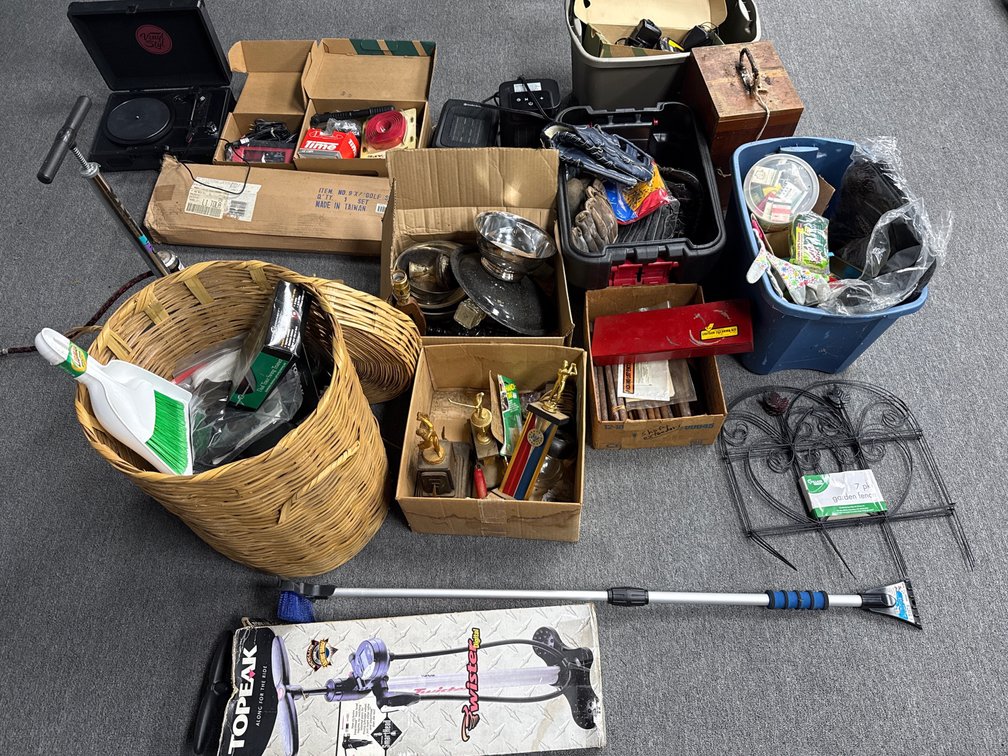 Mixed Consumer and Sporting Goods Lot