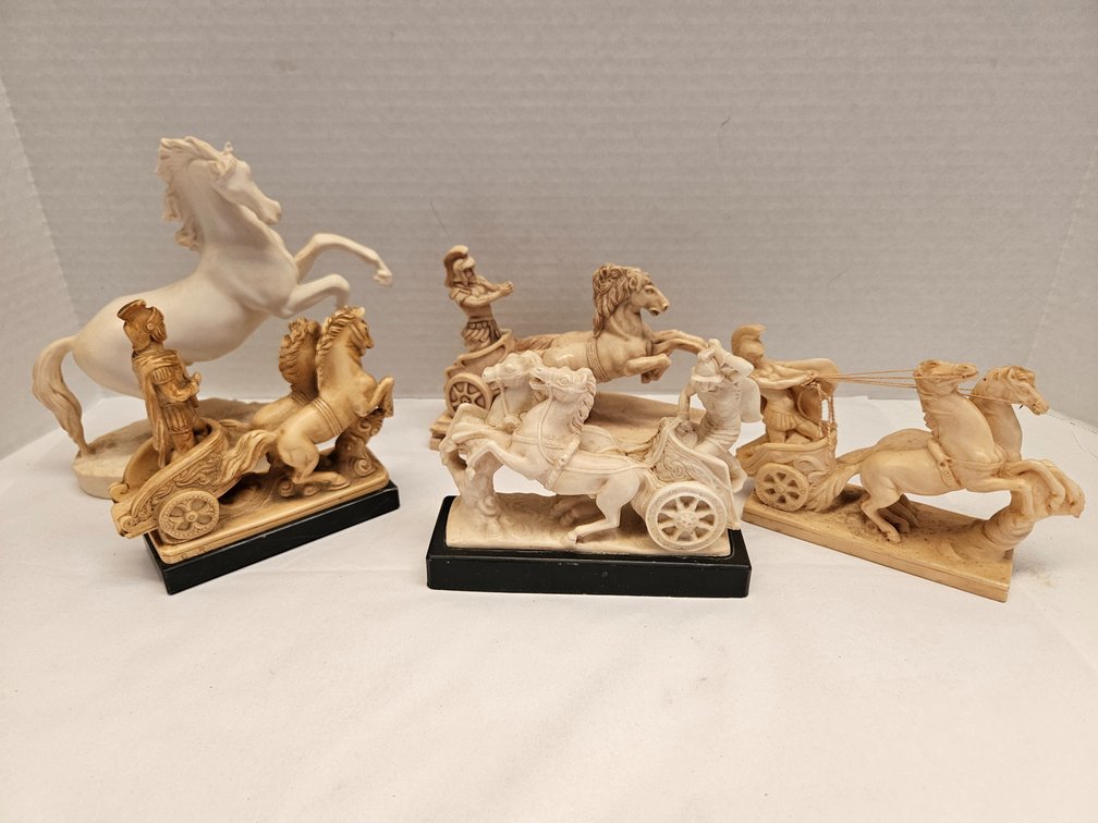 G. Ruggeri & A. Santini Classical Sculptural Figurines