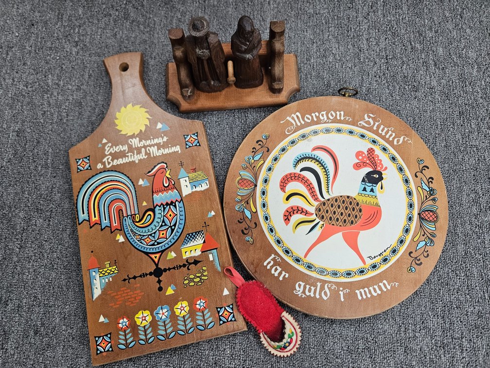 Berggren Folk Art & Wooden Cutting Boards