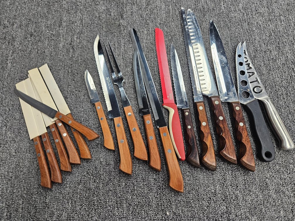 EKCO Flint & Mixed Stainless Kitchen Cutlery (18)