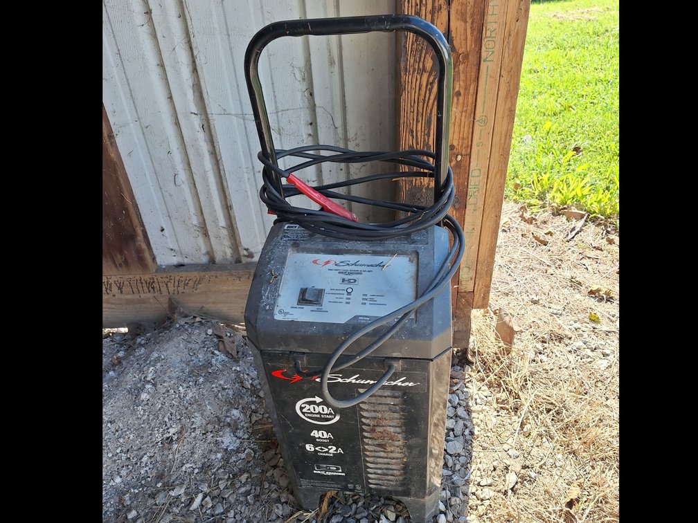 Schumacher SC15 200A Battery Charger