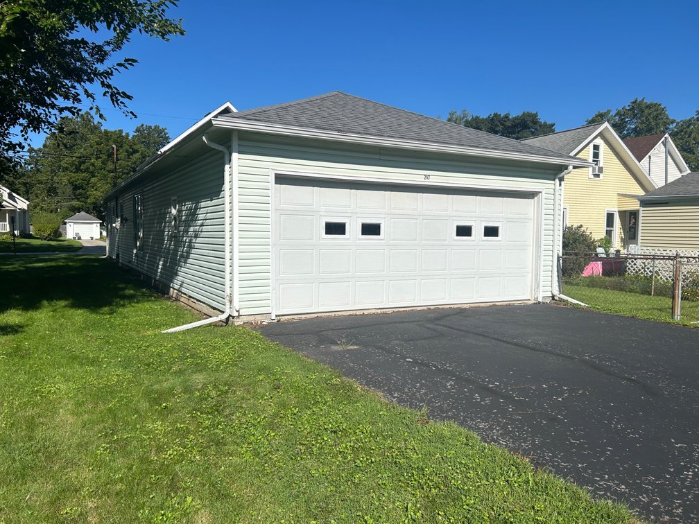 Image for 247 Eberly Ave, Bowling Green, OH 43402