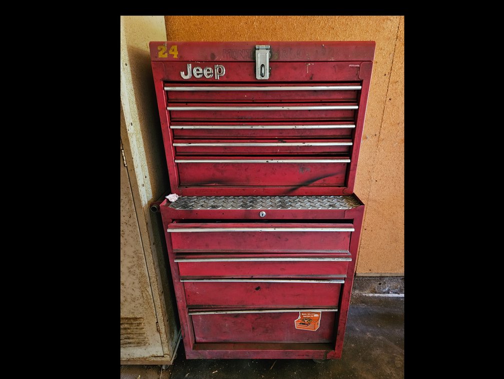 2-Piece Rolling Metal Tool Cabinet