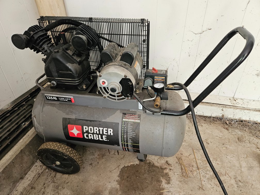 Porter Cable 20-Gallon 1.6 HP Air Compressor