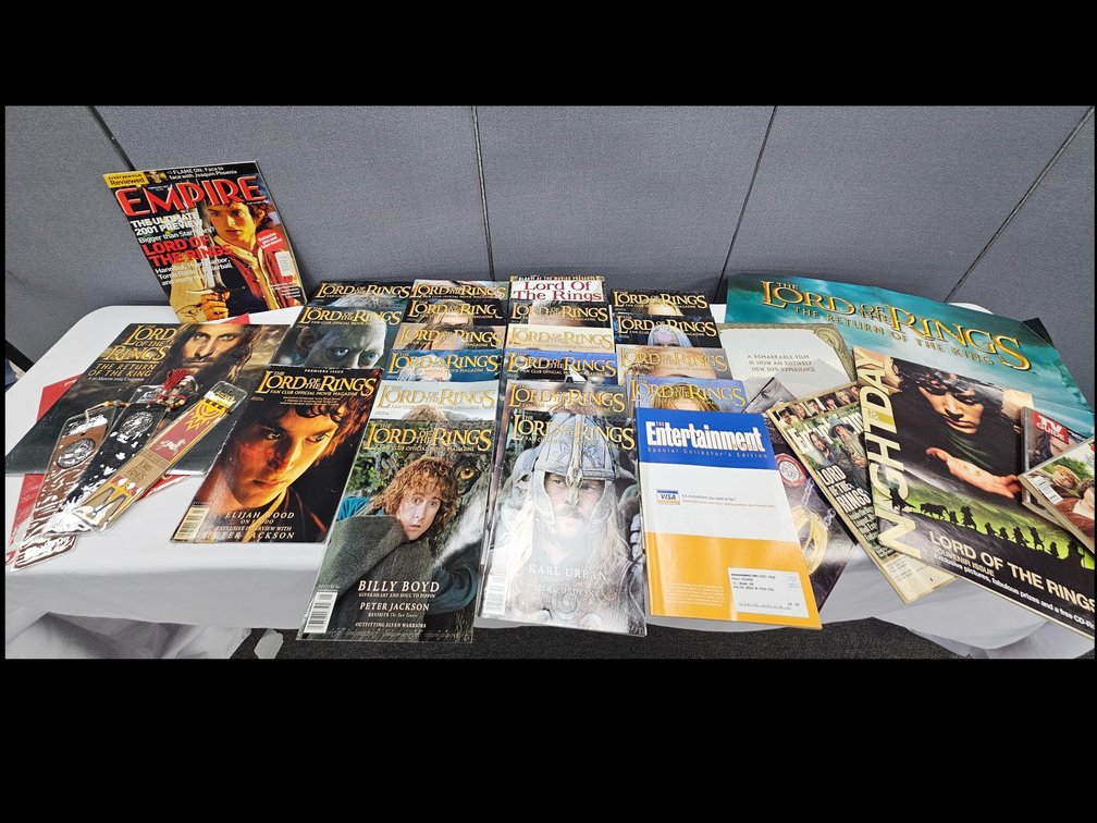 The Lord of the Rings Magazines & Memorabilia Lot