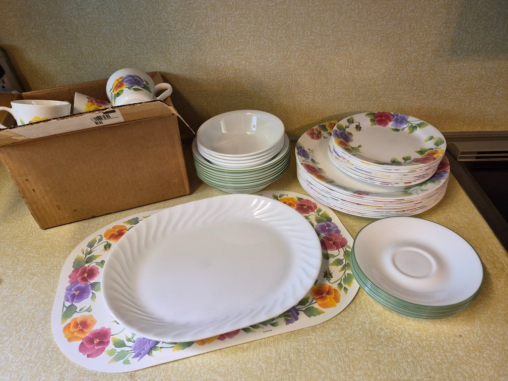Corelle by Corning Summer Blush Dinnerware