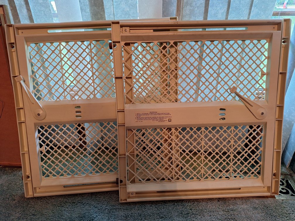 North States Adjustable Plastic Safety Gates