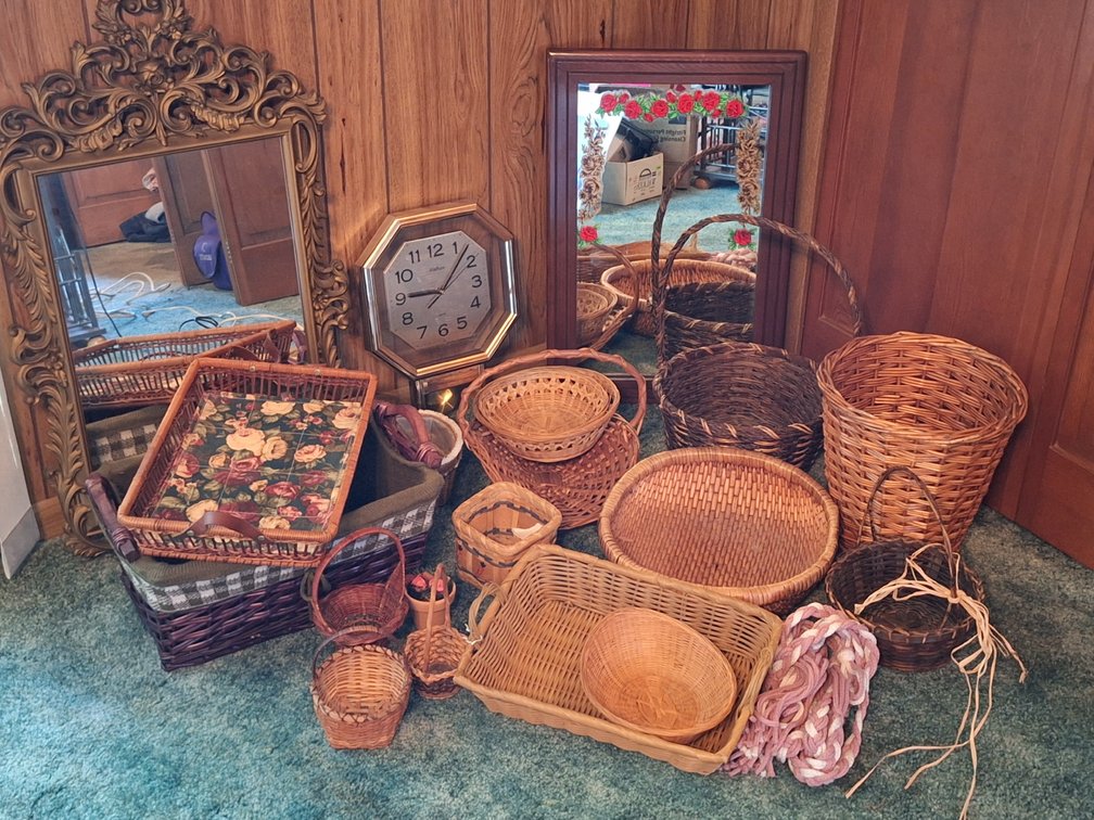 Waltham Wall Clock, Mirrors & Assorted Baskets
