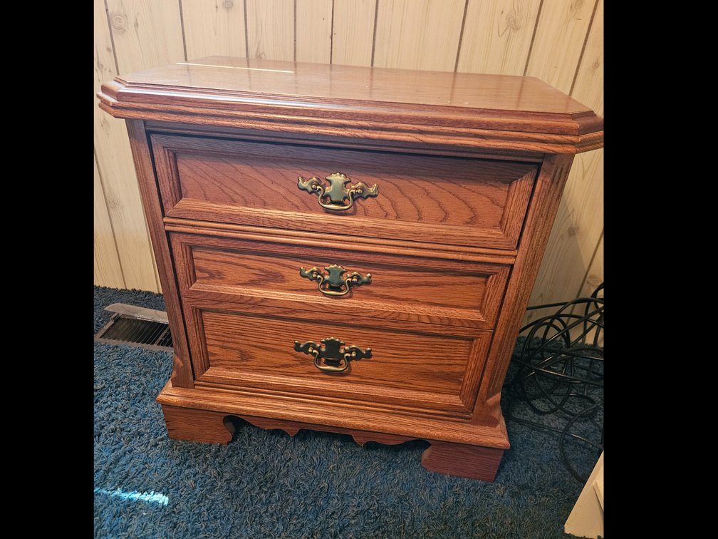 Bassett 3-Drawer Wood Nightstand