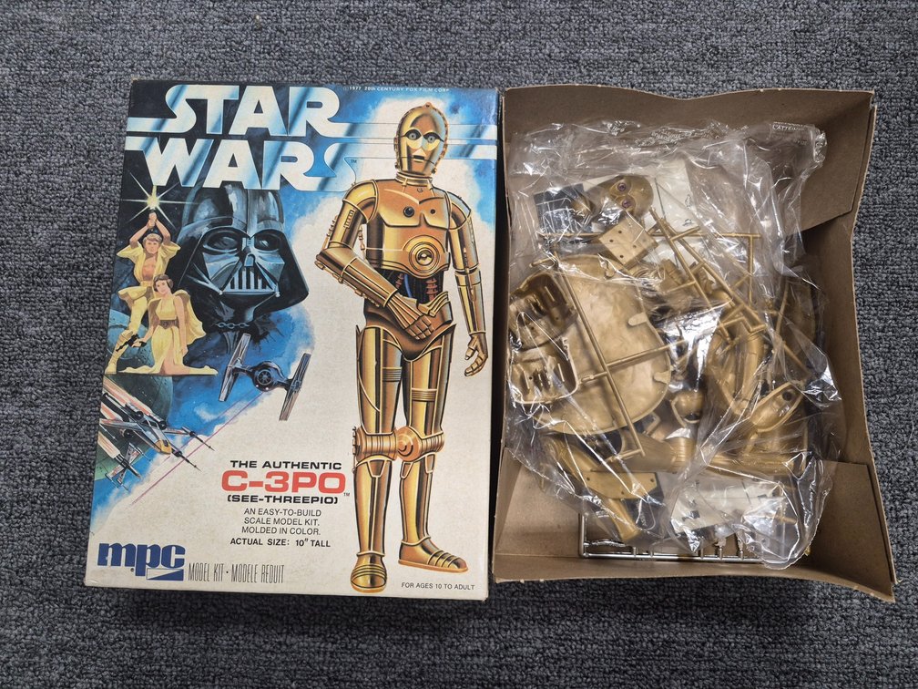 Vintage 1977 MPC Star Wars C-3PO Scale Model Kit