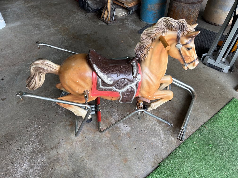 Molded Plastic Spring Rocking Horse with Metal Frame