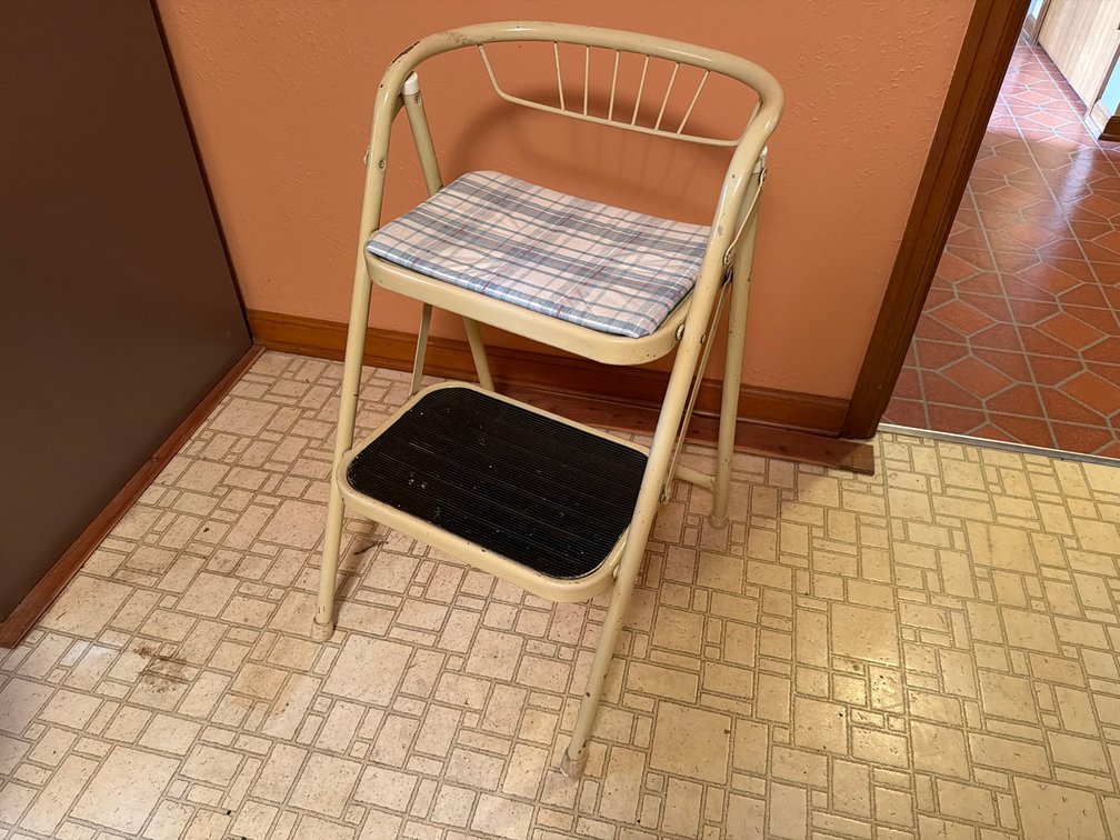 Metal Step Stool Chair