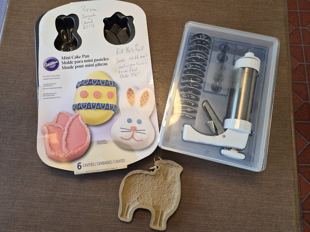 Wilton Cake Pan, Kuhn Rikon Cookie Press, and Cookie Mold