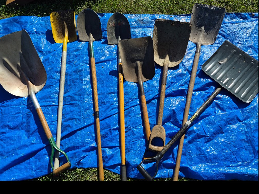 Round Point Shovels, Transfer Shovels, Scoop Shovel, and More