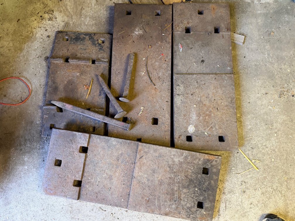 Steel Railroad Tie Plates and Railroad Spikes