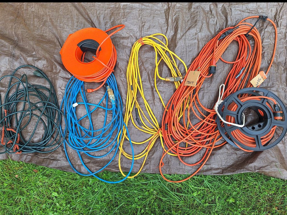 Electrical Extension Cords and Storage Reels