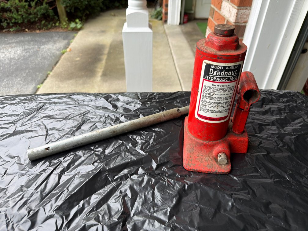 Drednaut Model Hydraulic Bottle Jack