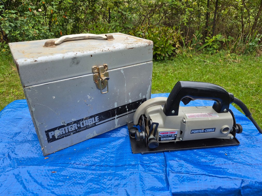 Porter-Cable Model 314 4 1/2" Trim Saw with Metal Case