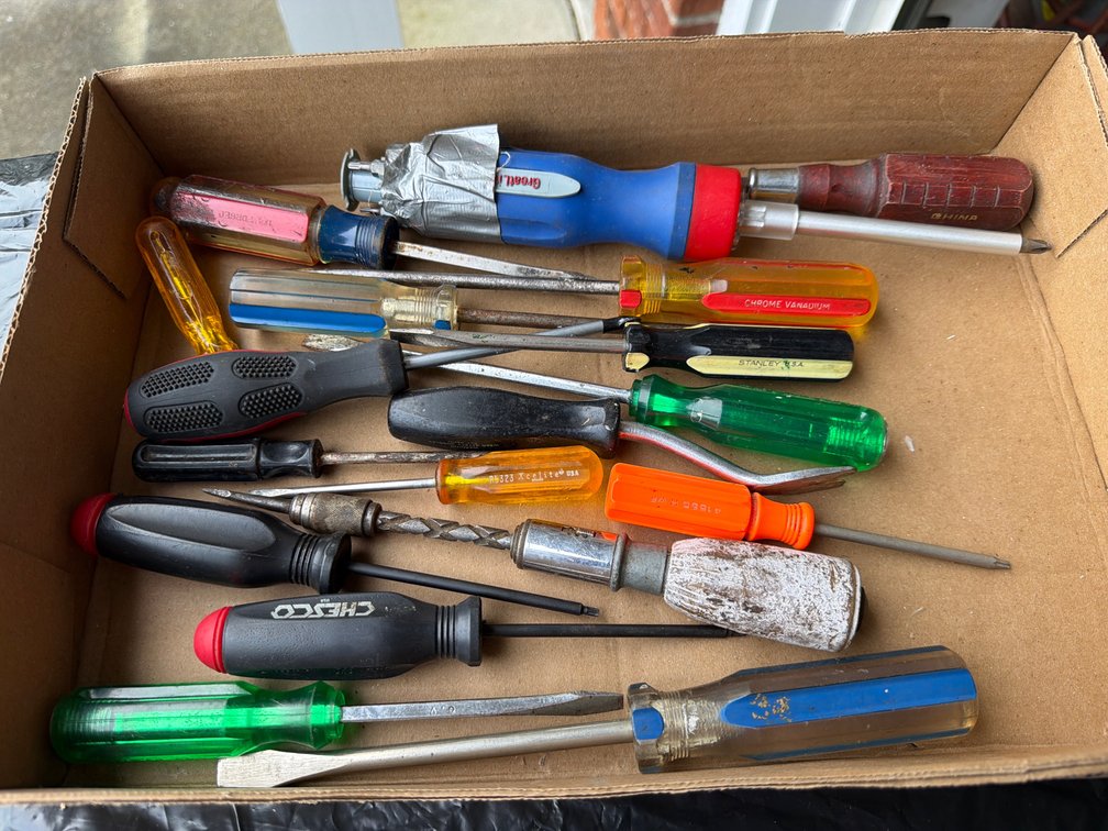 Screwdrivers, Spiral Ratchet Driver, and Tack Puller