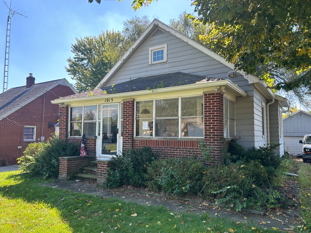 1015 ELM TREE RD, ROSSFORD OH 43460