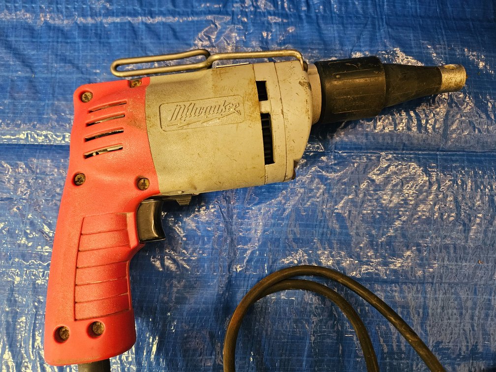 Milwaukee 6758-1 Heavy-Duty Corded Screw Shooter