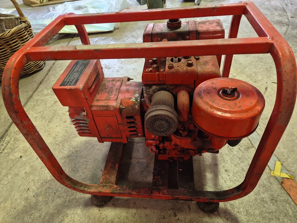 Imperial 3 KW Portable Generator with Briggs & Stratton 7 HP Engine