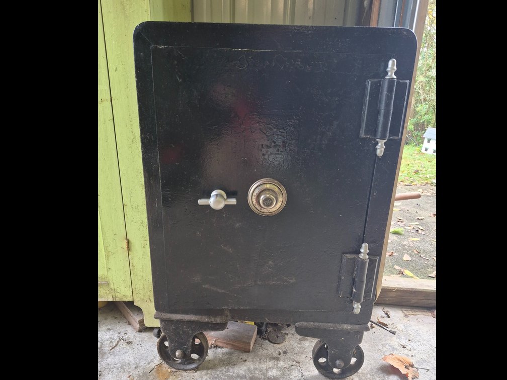 Yale Iron Combination Floor Safe on Casters