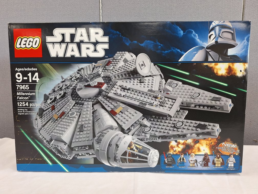 Factory Sealed LEGO Star Wars Millennium Falcon Set 7965