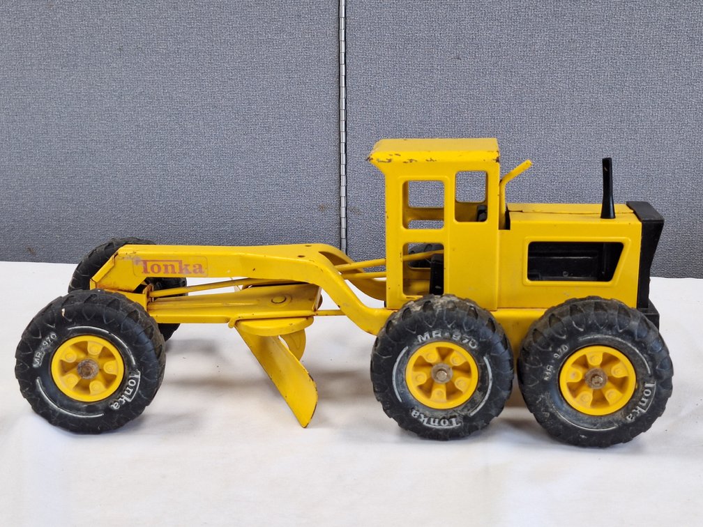 Tonka Pressed Steel Road Grader
