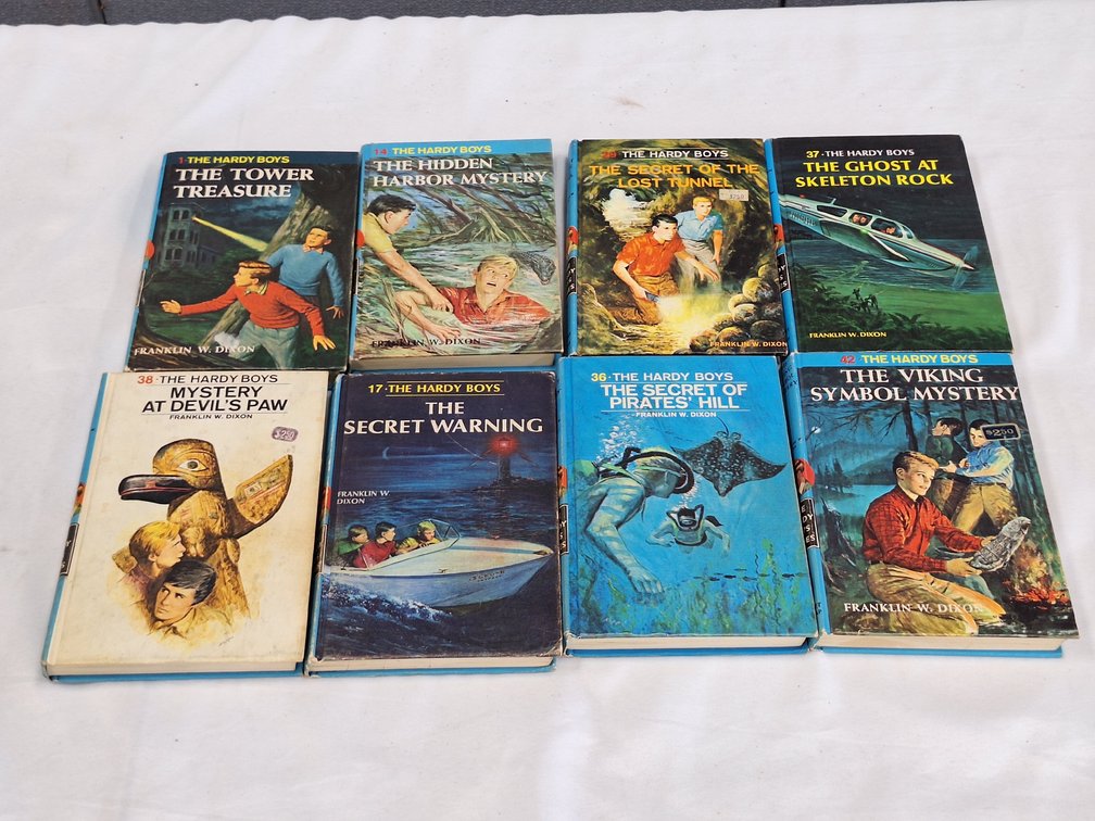 Grosset & Dunlap The Hardy Boys Hardcover Books