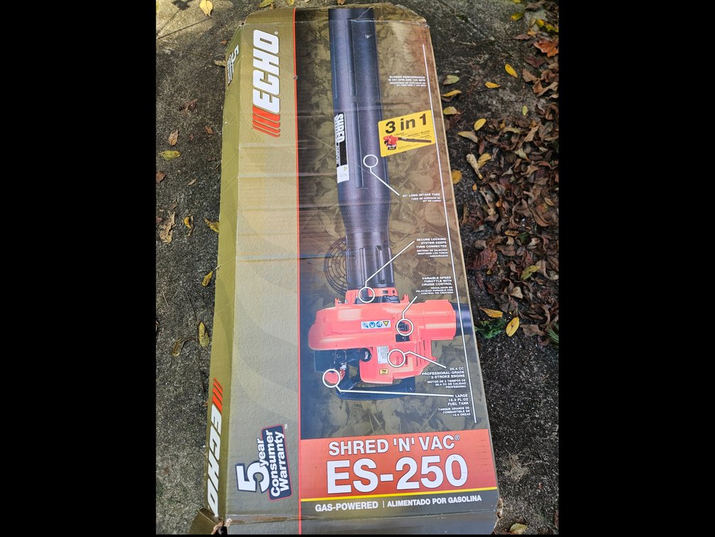 ECHO ES-250 Shred 'N' Vac Gas Blower and Vacuum