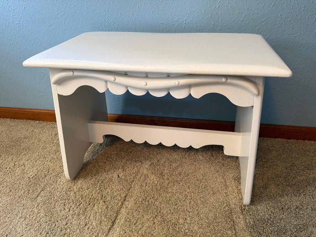 White Painted Wood Bench with Scalloped Apron
