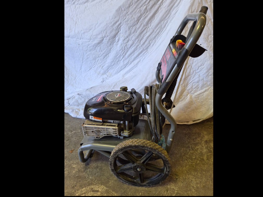 Craftsman 580.752330 2550 PSI Gas Pressure Washer