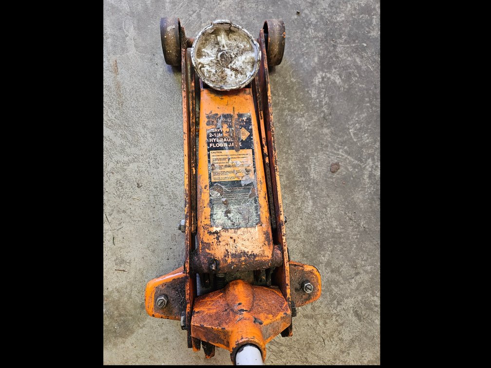 2-1/4 Ton Hydraulic Floor Jack
