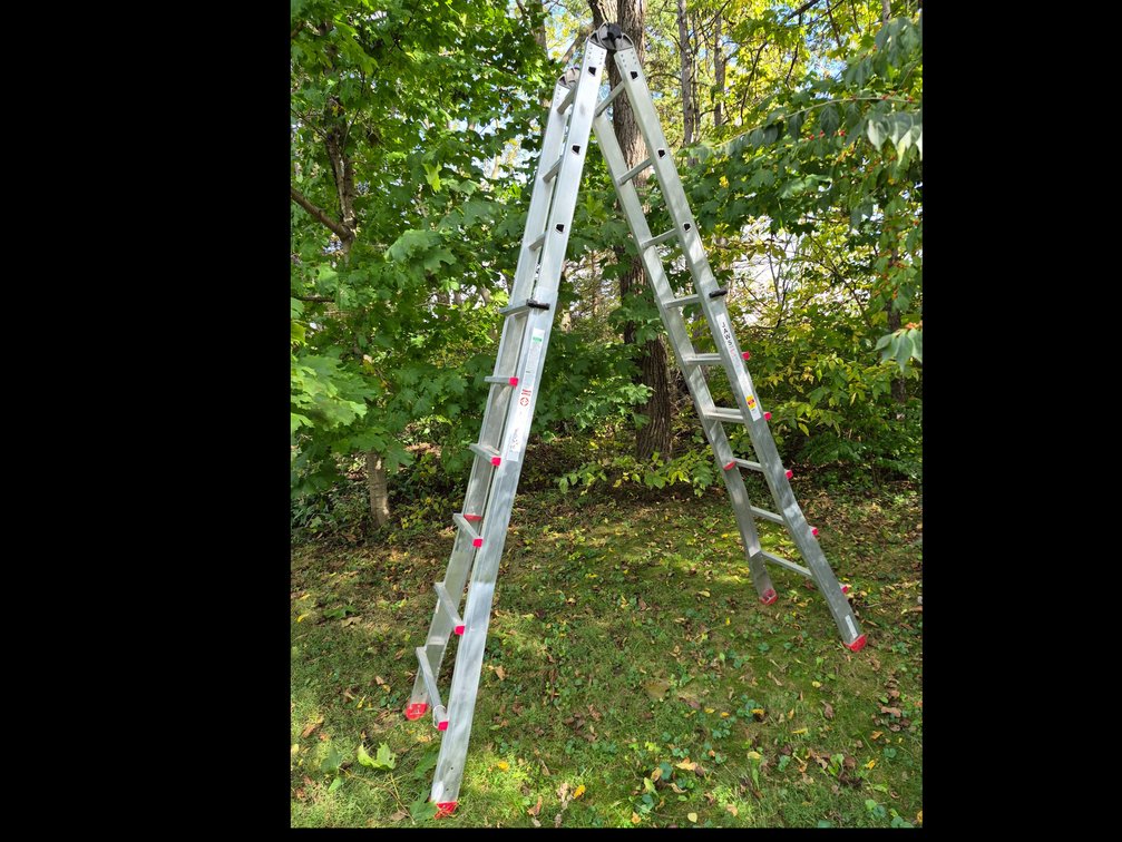 Featherlite JLT26 Multi-Position Aluminum Ladder