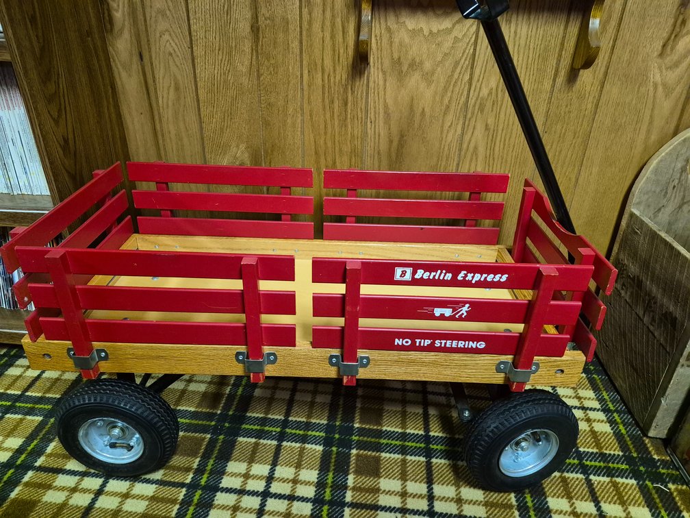 Berlin Express Wooden Stake Wagon with Pneumatic Tires