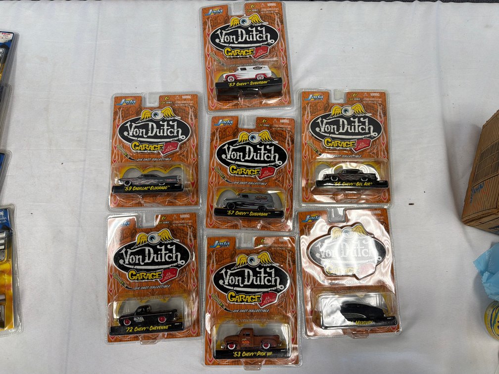 Jada Toys Von Dutch Garage 1:64 Die-Cast Vehicles