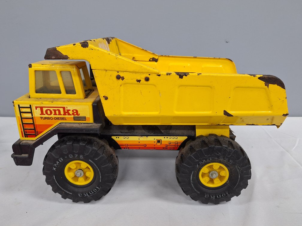 Tonka Turbo-Diesel XMB-975 Pressed Steel Dump Truck
