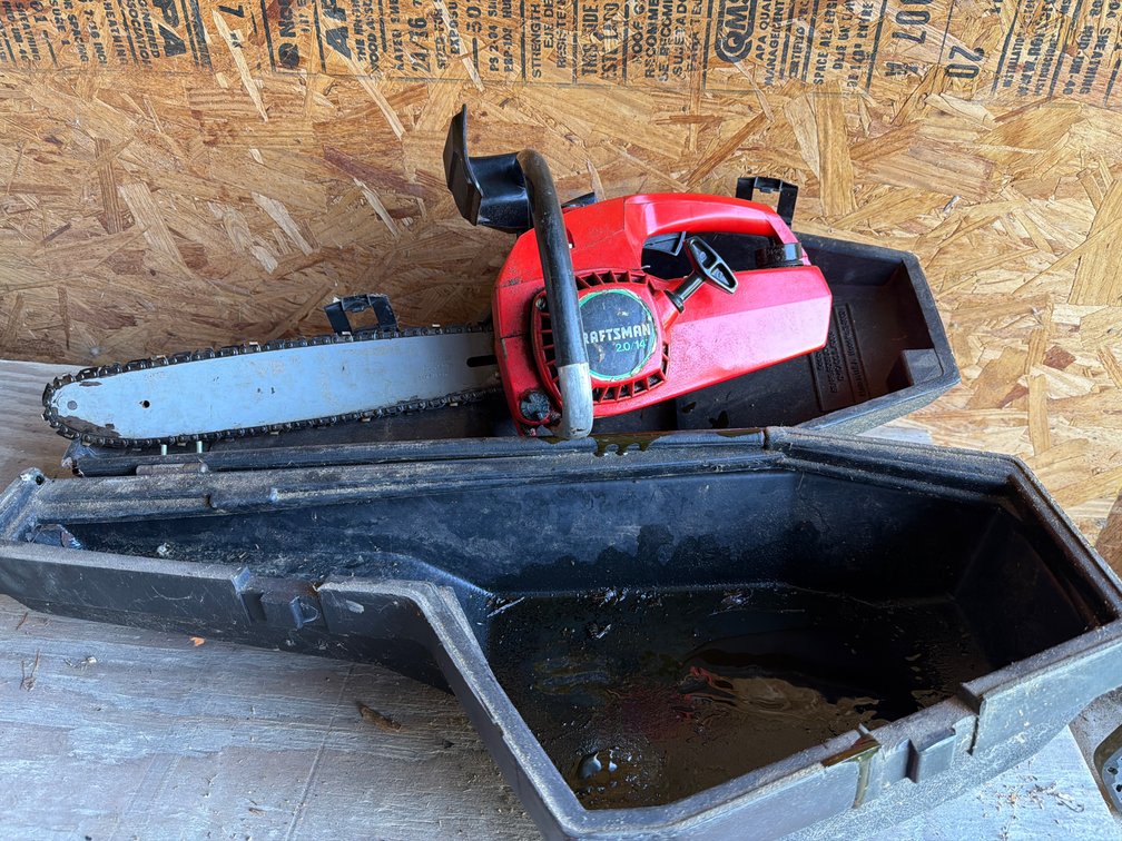 Craftsman 2.0/14 Gas Chainsaw with Carrying Case