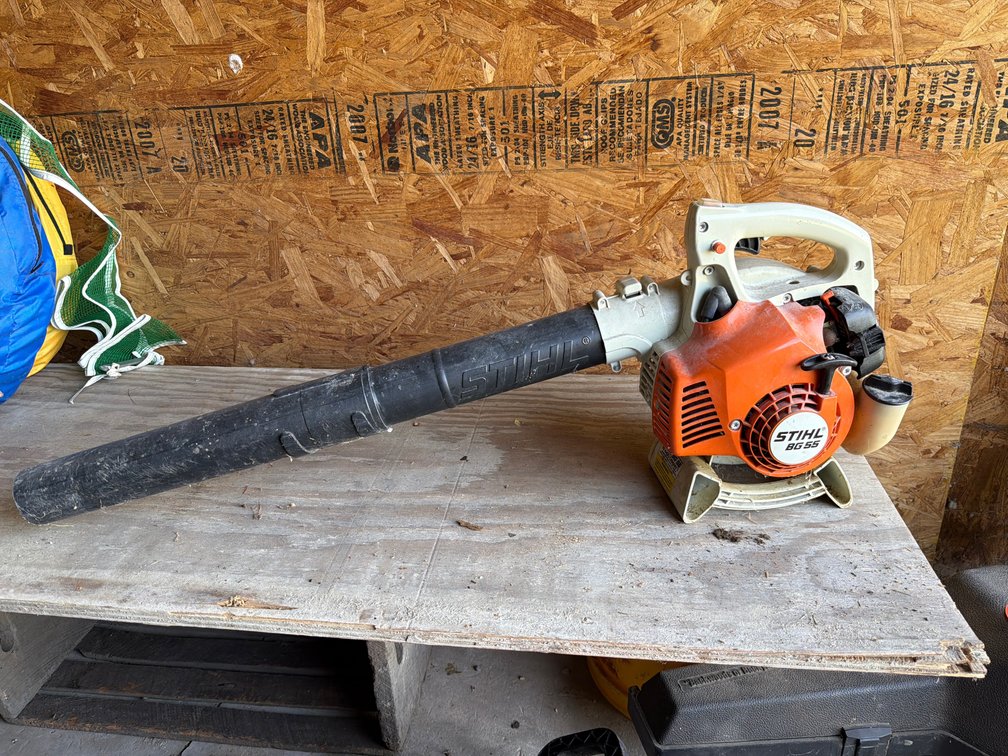 STIHL Handheld Gas Leaf Blower