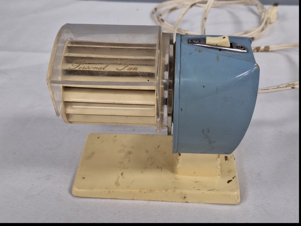 Electric Blower Desk Fan with Clear Guard