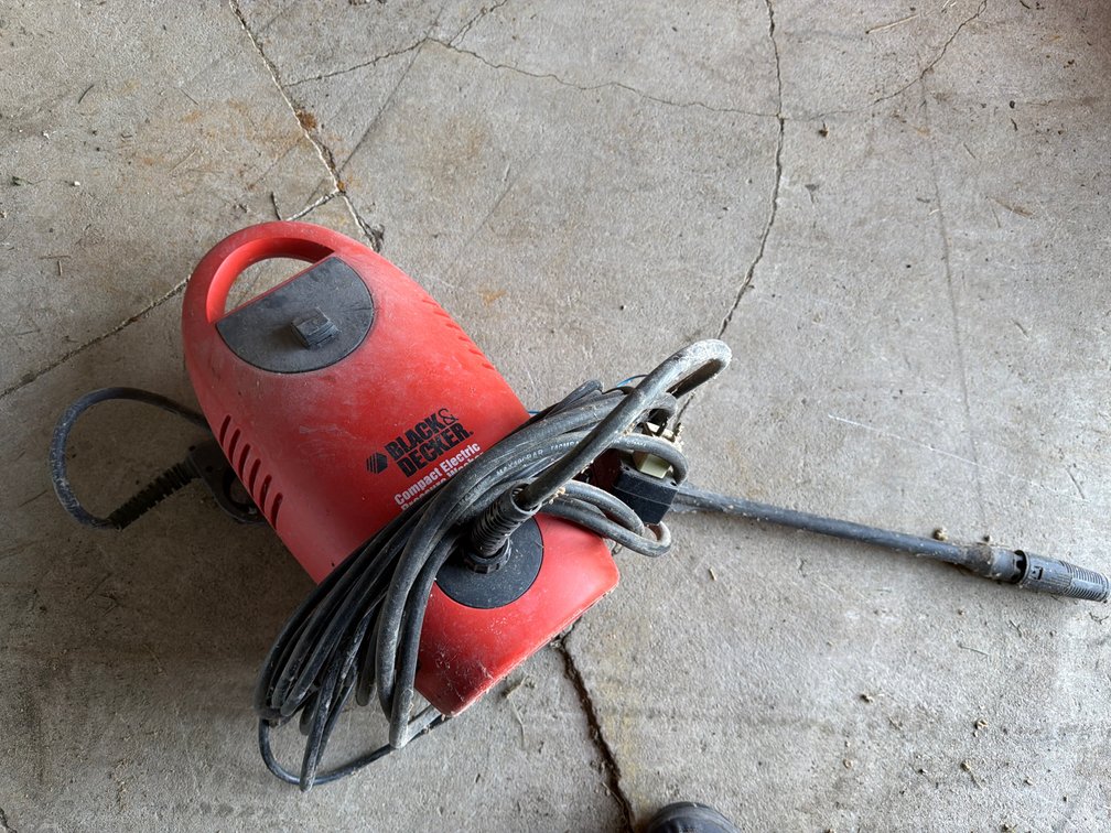 Black & Decker PW1300 Compact Electric Pressure Washer