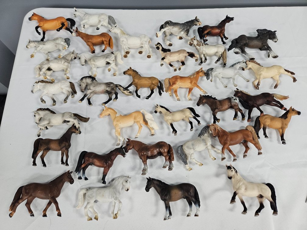 Schleich Molded Plastic Model Horse Figurines